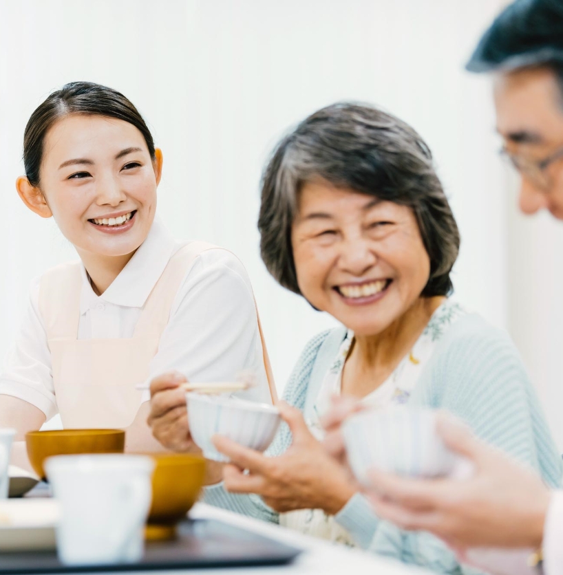 の体に合わせた食事形態自施設内で調理した食事の提供